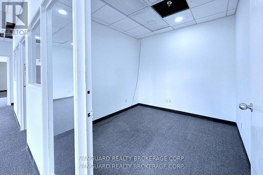 200 - 681 Rowntree Dairy Road, Vaughan (Pine Valley Business Park), Ontario  L4L 5T9 - Photo 18 - N12887248