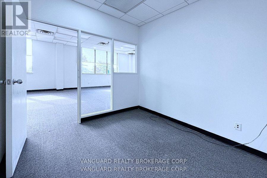 200 - 681 Rowntree Dairy Road, Vaughan (Pine Valley Business Park), Ontario  L4L 5T9 - Photo 19 - N12887248