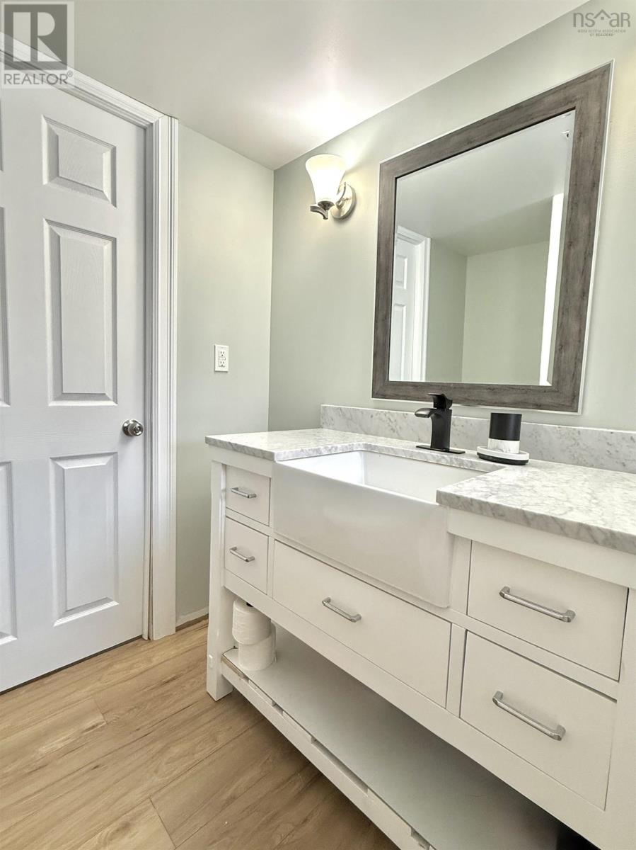 11 Snow White Drive, Lake Echo, Nova Scotia  B3E 1C5 - Photo 14 - 202604667