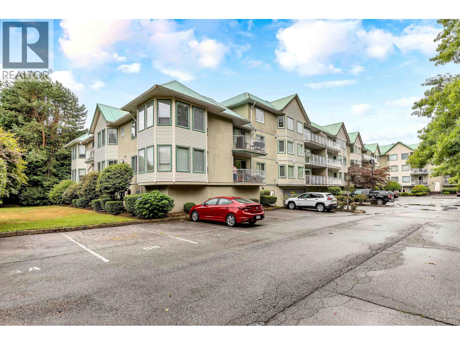 304 19236 FORD ROAD, Pitt Meadows, British Columbia