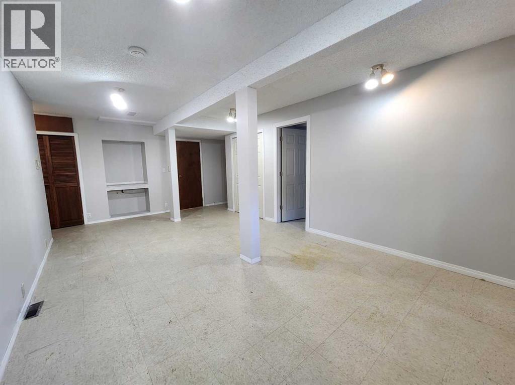 48 Bermondsey Court Nw, Calgary, Alberta  T3K 1V7 - Photo 29 - A2287982