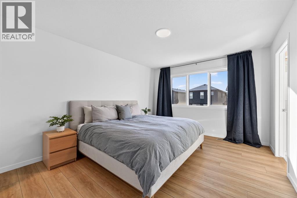 19 Rowley Park Nw, Calgary, Alberta  T3l 0G6 - Photo 24 - A2293267