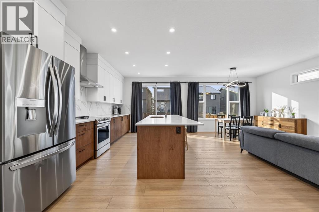 19 Rowley Park Nw, Calgary, Alberta  T3l 0G6 - Photo 9 - A2293267