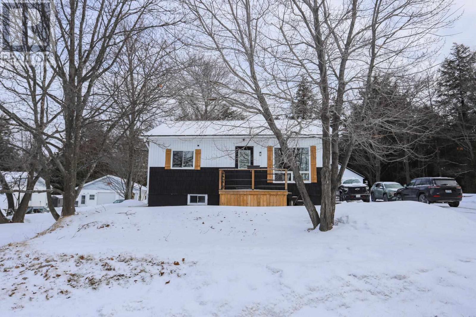 1099 Centre St, Algoma Mills, Ontario P0R 1A0 - Photo 1 - SM260486