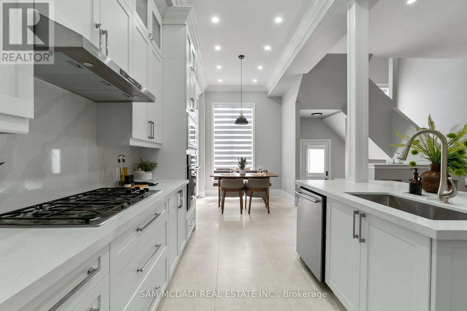 5227 Preservation Circle, Mississauga, Ontario  L5M 7T2 - Photo 12 - W12887210