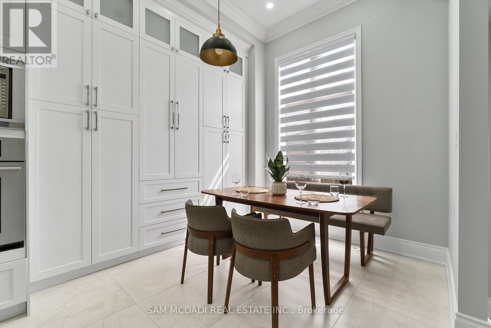 5227 Preservation Circle, Mississauga, Ontario  L5M 7T2 - Photo 15 - W12887210