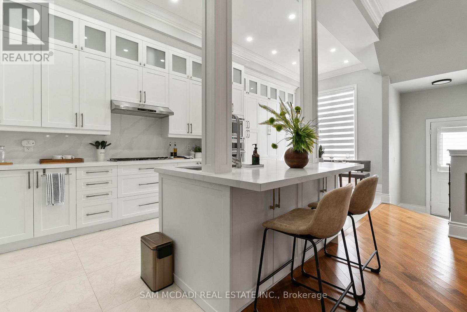 5227 Preservation Circle, Mississauga, Ontario  L5M 7T2 - Photo 9 - W12887210