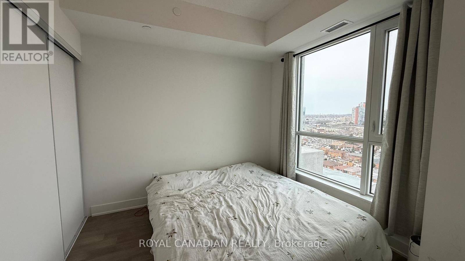 1704 - 204 Burnhamthorpe Road E, Mississauga (Mississauga Valleys), Ontario  L5A 0B3 - Photo 10 - W12887314