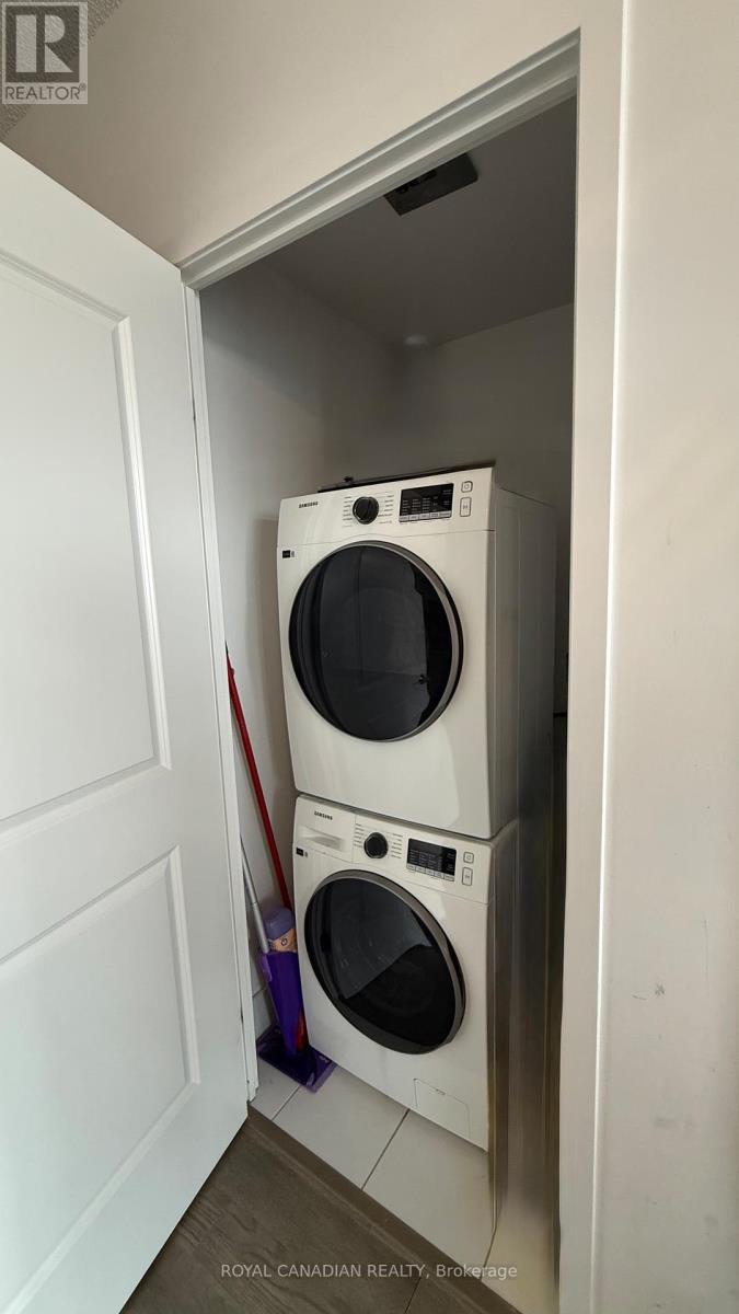 1704 - 204 Burnhamthorpe Road E, Mississauga (Mississauga Valleys), Ontario  L5A 0B3 - Photo 12 - W12887314