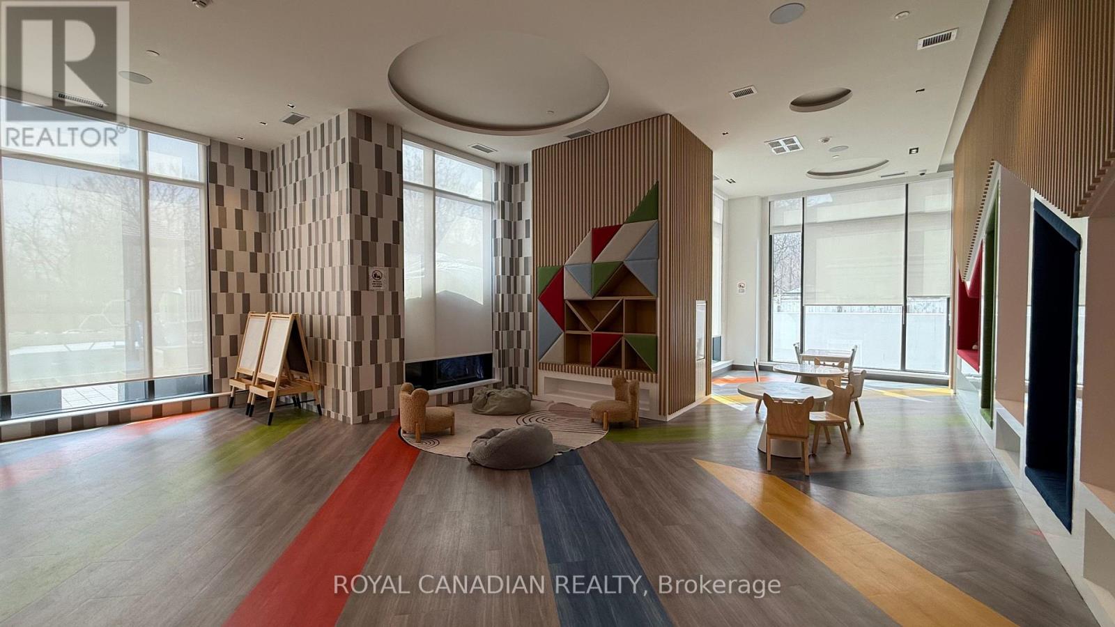 1704 - 204 Burnhamthorpe Road E, Mississauga (Mississauga Valleys), Ontario  L5A 0B3 - Photo 17 - W12887314