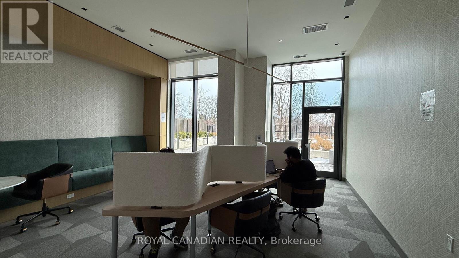 1704 - 204 Burnhamthorpe Road E, Mississauga (Mississauga Valleys), Ontario  L5A 0B3 - Photo 18 - W12887314