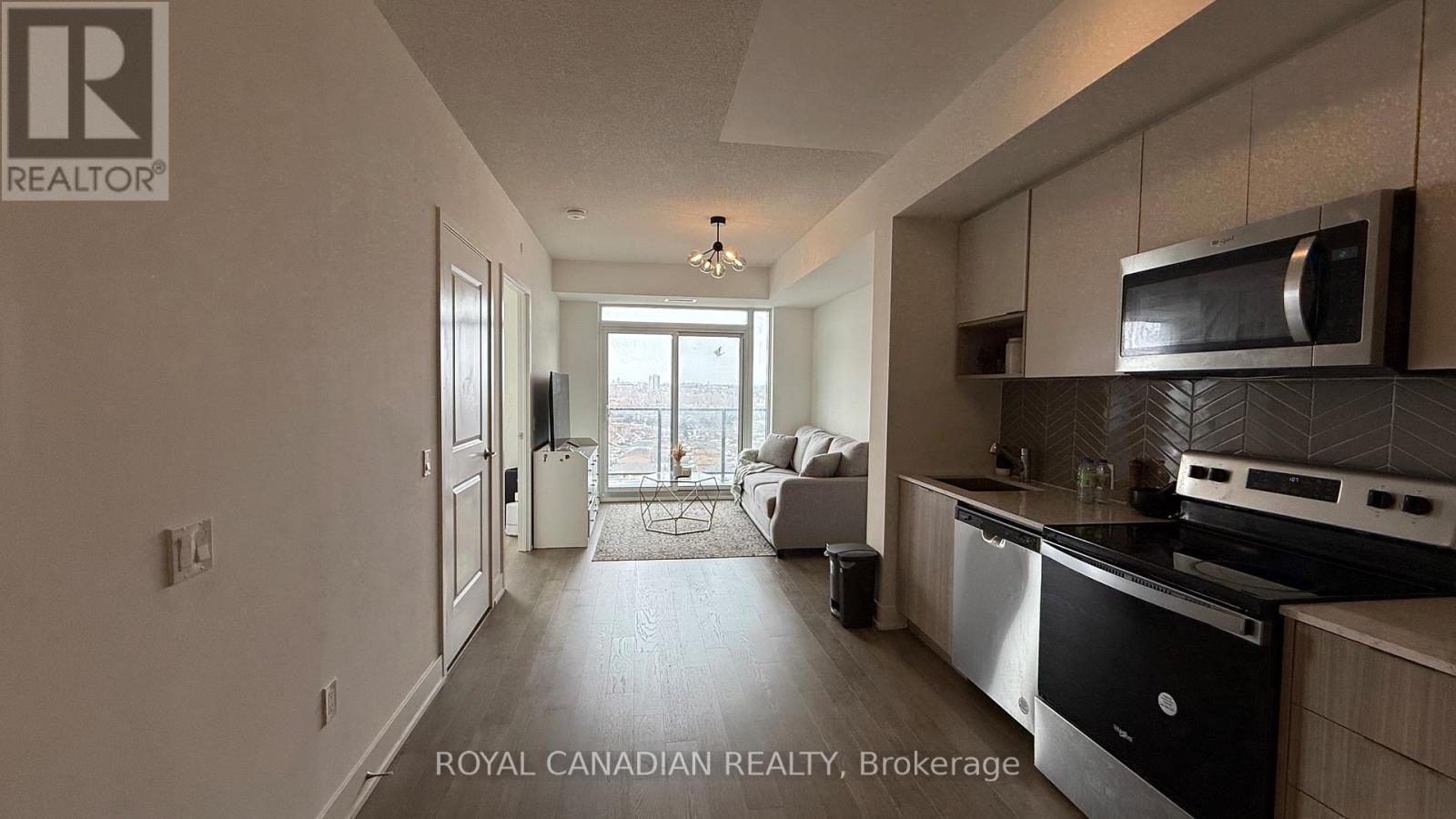 1704 - 204 Burnhamthorpe Road E, Mississauga (Mississauga Valleys), Ontario  L5A 0B3 - Photo 5 - W12887314