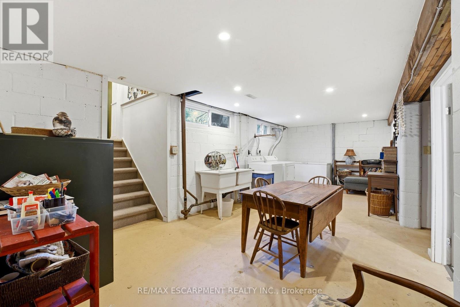 5411 Stratton Road, Burlington, Ontario  L7L 2Z1 - Photo 15 - W12887318