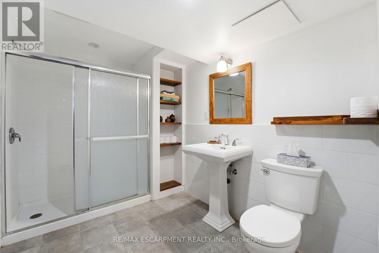 5411 Stratton Road, Burlington, Ontario  L7L 2Z1 - Photo 17 - W12887318