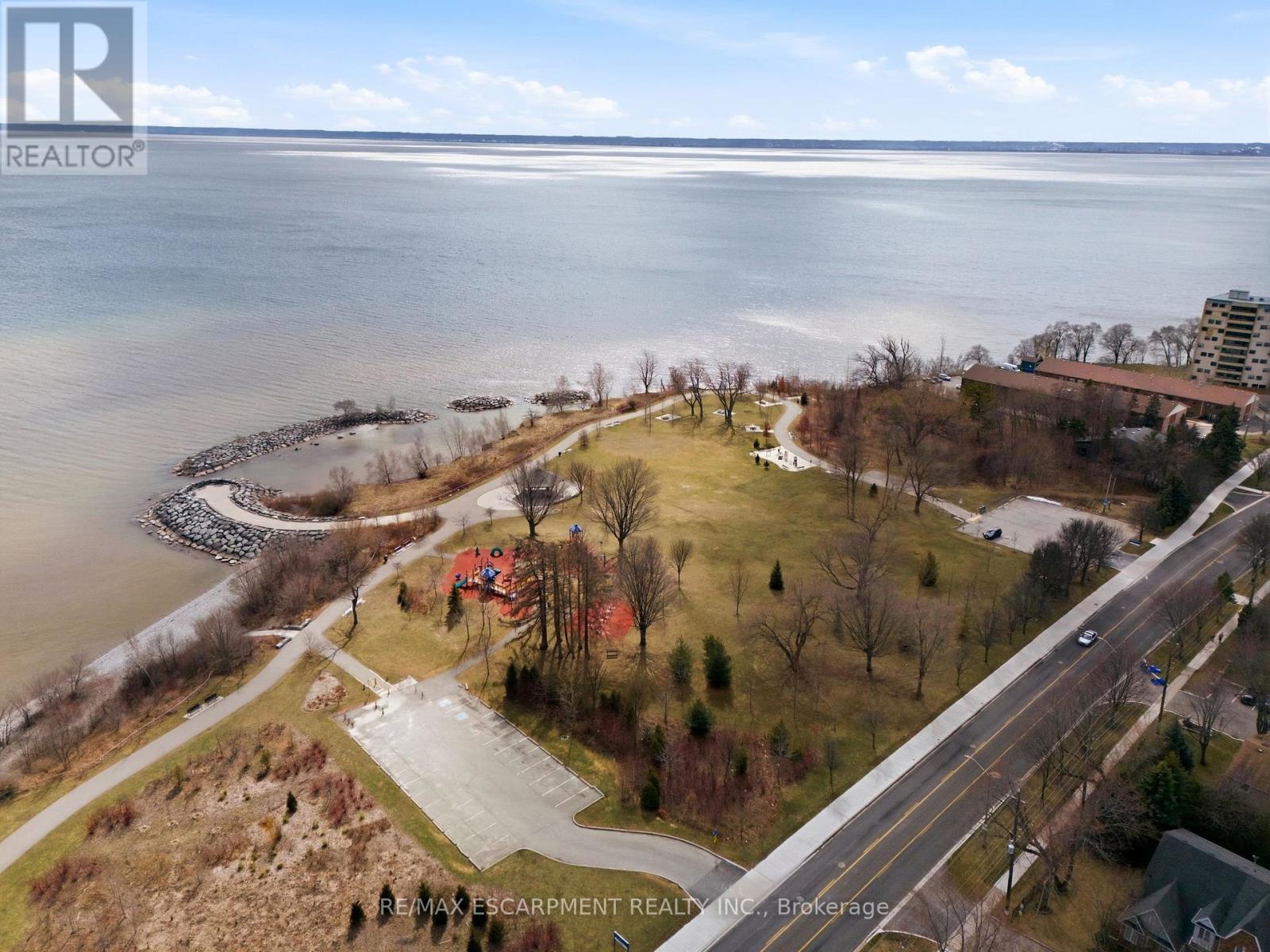 5411 Stratton Road, Burlington, Ontario  L7L 2Z1 - Photo 21 - W12887318