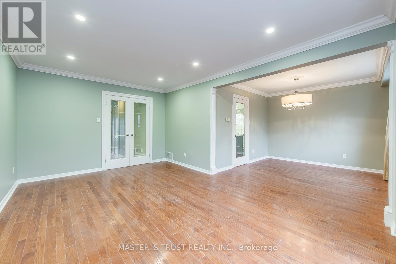 1824 Princelea Place, Mississauga (East Credit), Ontario  L5M 3R8 - Photo 7 - W12887334