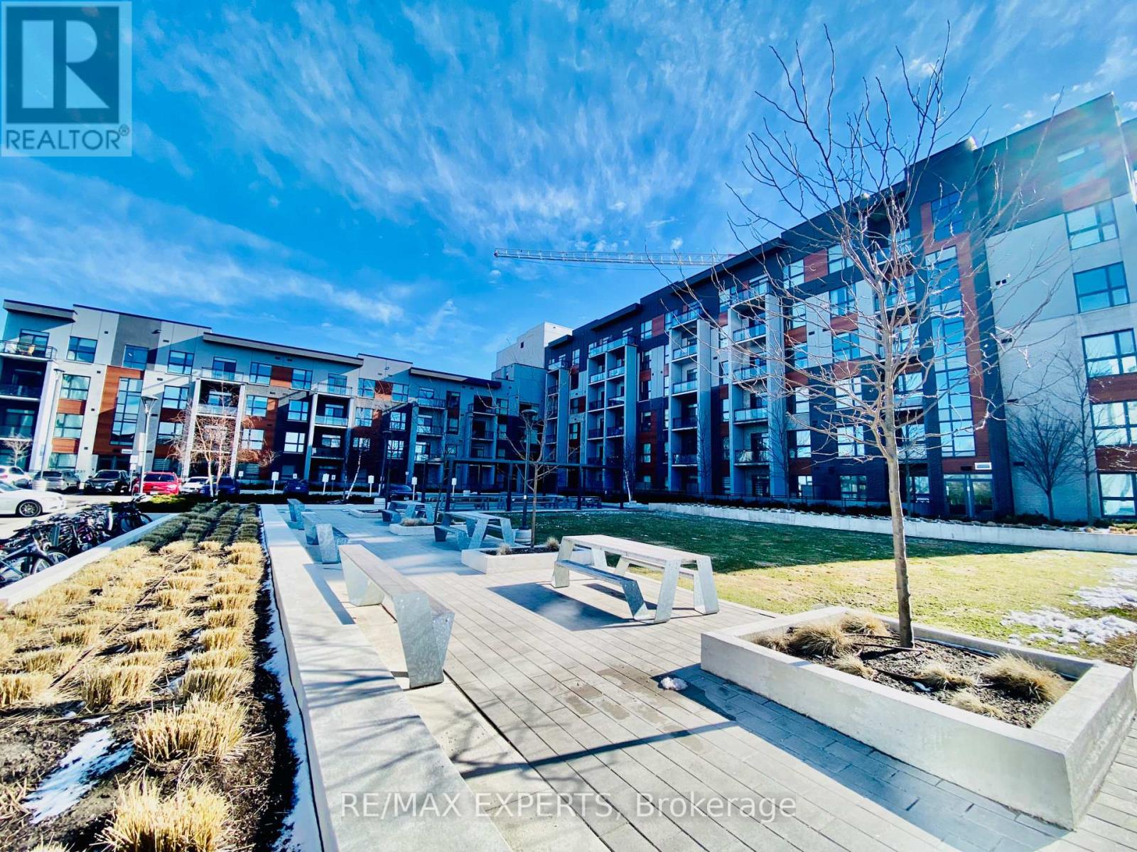 206 - 95 Dundas Street W, Oakville (Go Glenorchy), Ontario  L6M 5N4 - Photo 24 - W12887344