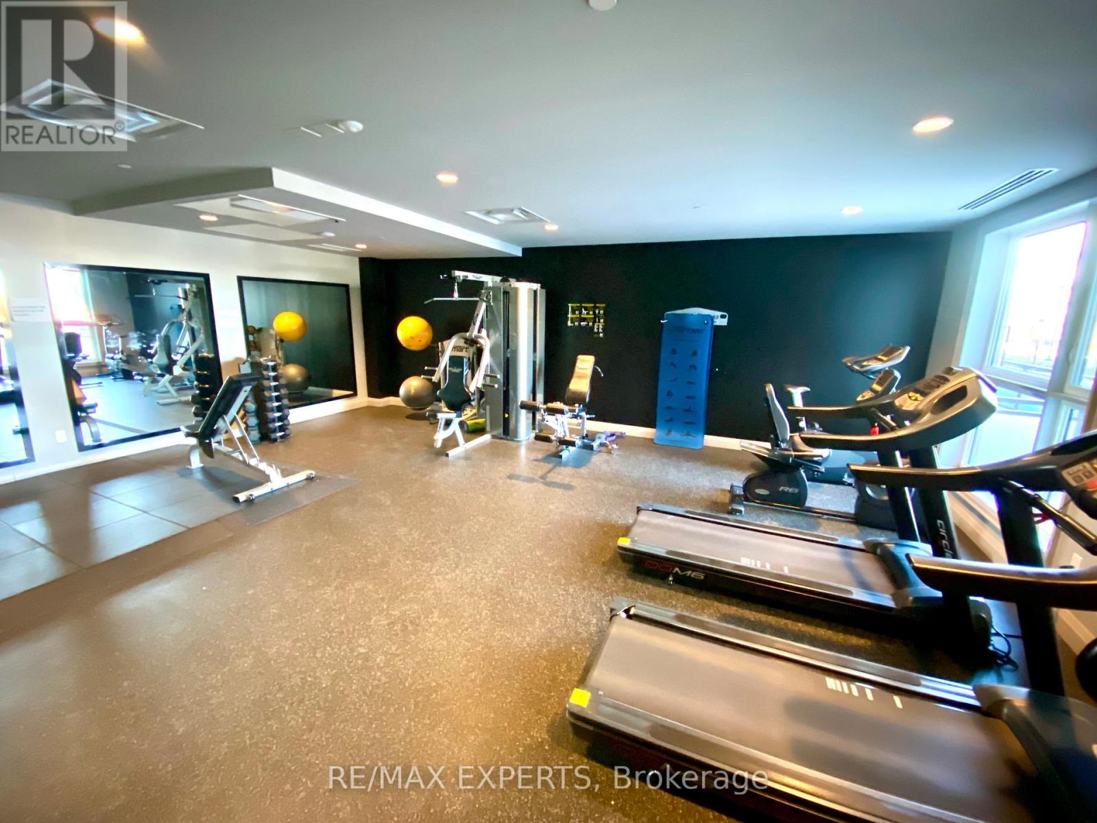 206 - 95 Dundas Street W, Oakville (Go Glenorchy), Ontario  L6M 5N4 - Photo 27 - W12887344