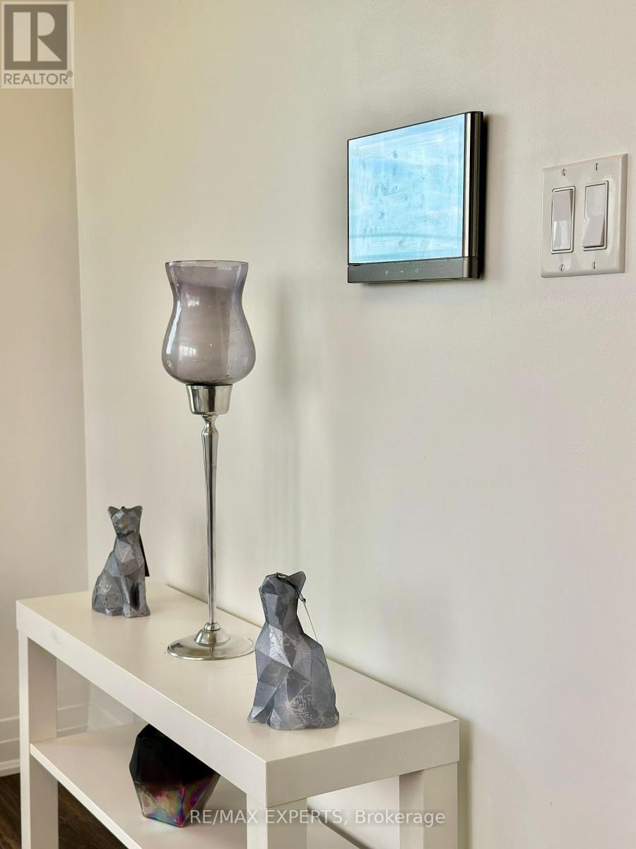 206 - 95 Dundas Street W, Oakville (Go Glenorchy), Ontario  L6M 5N4 - Photo 9 - W12887344