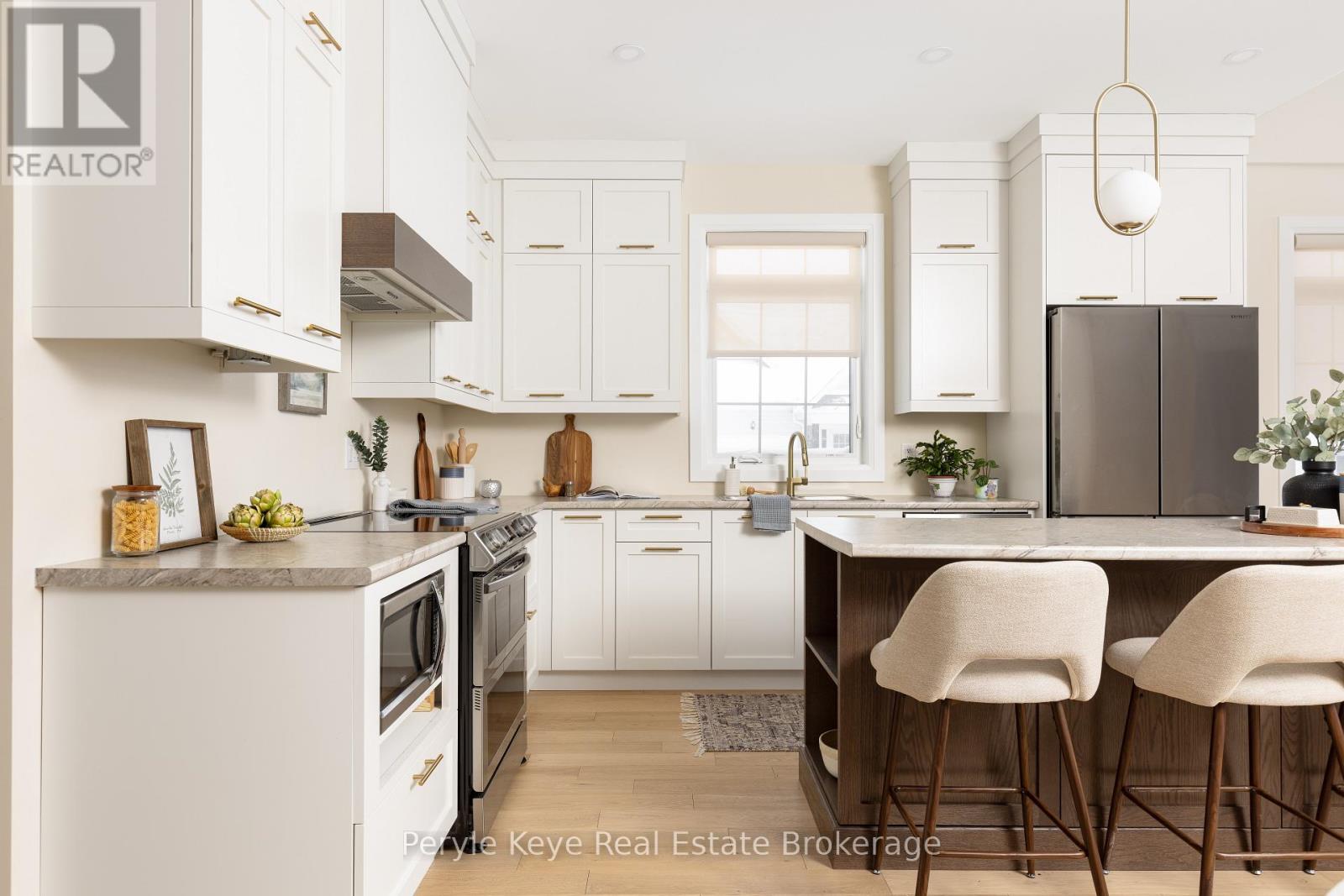 2 Leeds Court, Bracebridge, Ontario  P1L 0B7 - Photo 11 - X12723394