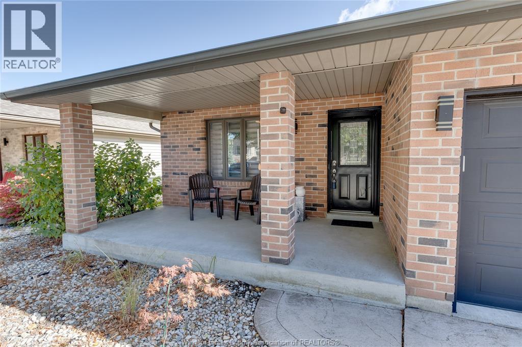 2446 Gatwick Avenue, Windsor, Ontario N8P 1Y7 - Photo 5 - 26005477