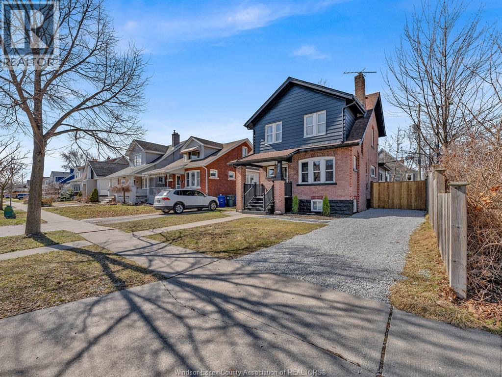 831 Dawson, Windsor, Ontario  N8Y 4A1 - Photo 4 - 26005468
