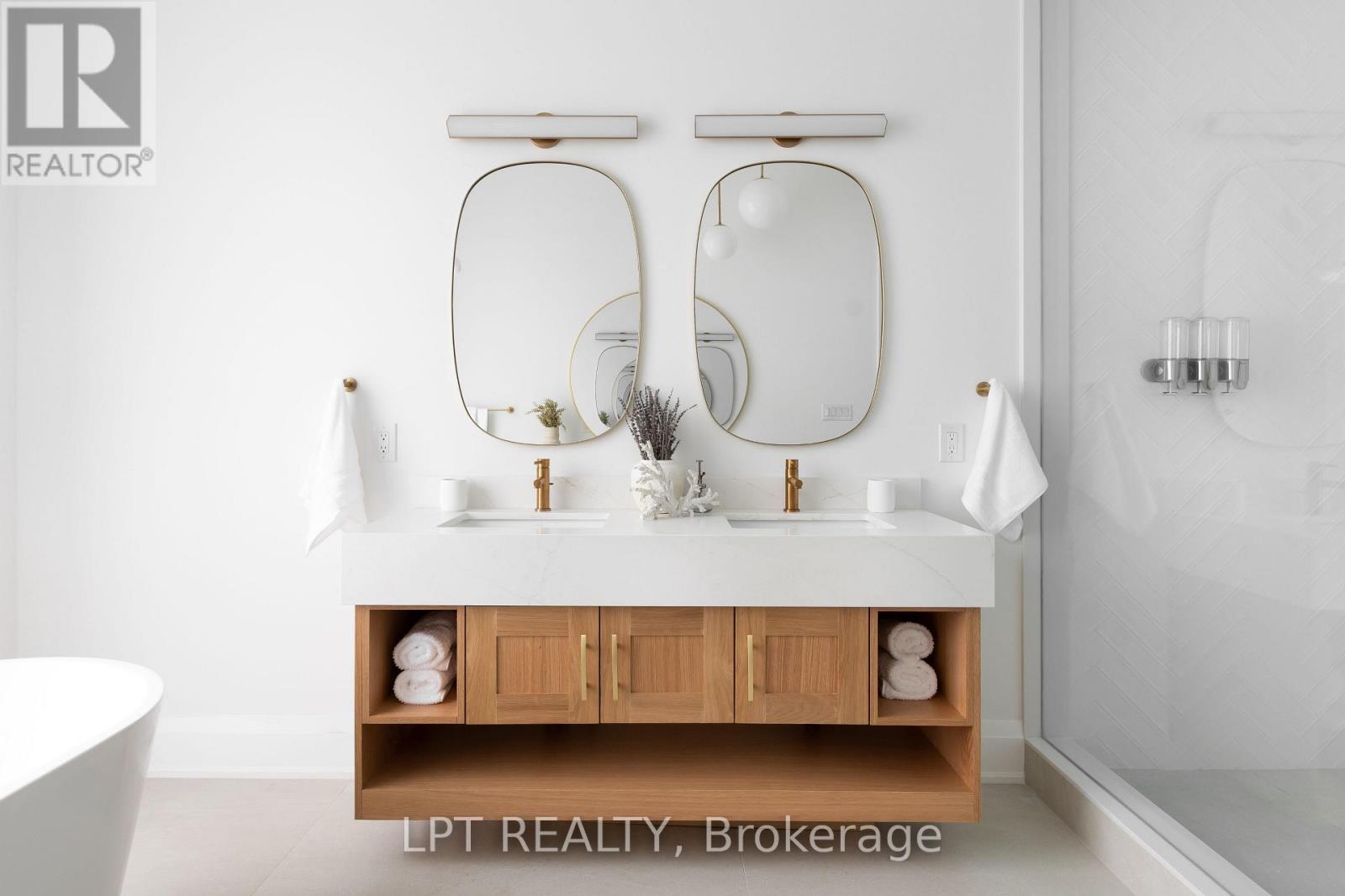 25 Pinery Lane, Georgina, Ontario L0E 1L0 - Photo 20 - N12747478