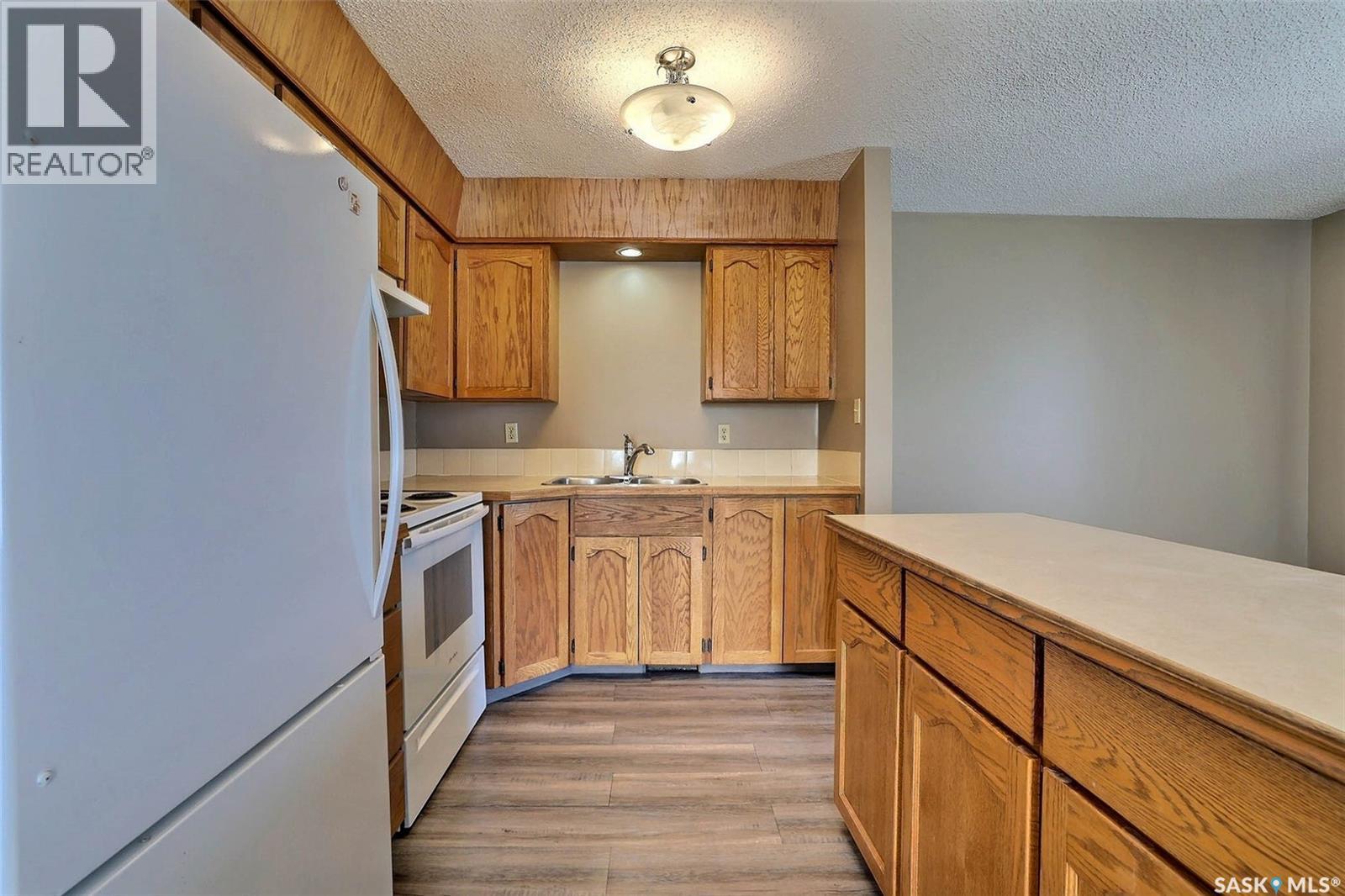 1580 Lacon Street, Regina, Saskatchewan  S4N 1Z4 - Photo 10 - SK030527