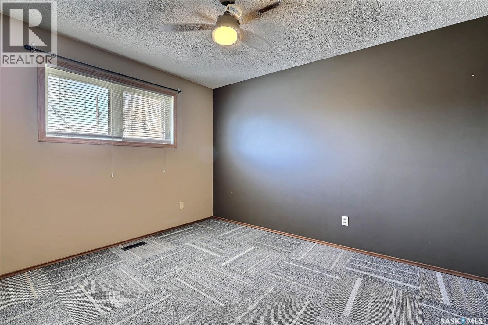 1580 Lacon Street, Regina, Saskatchewan  S4N 1Z4 - Photo 17 - SK030527