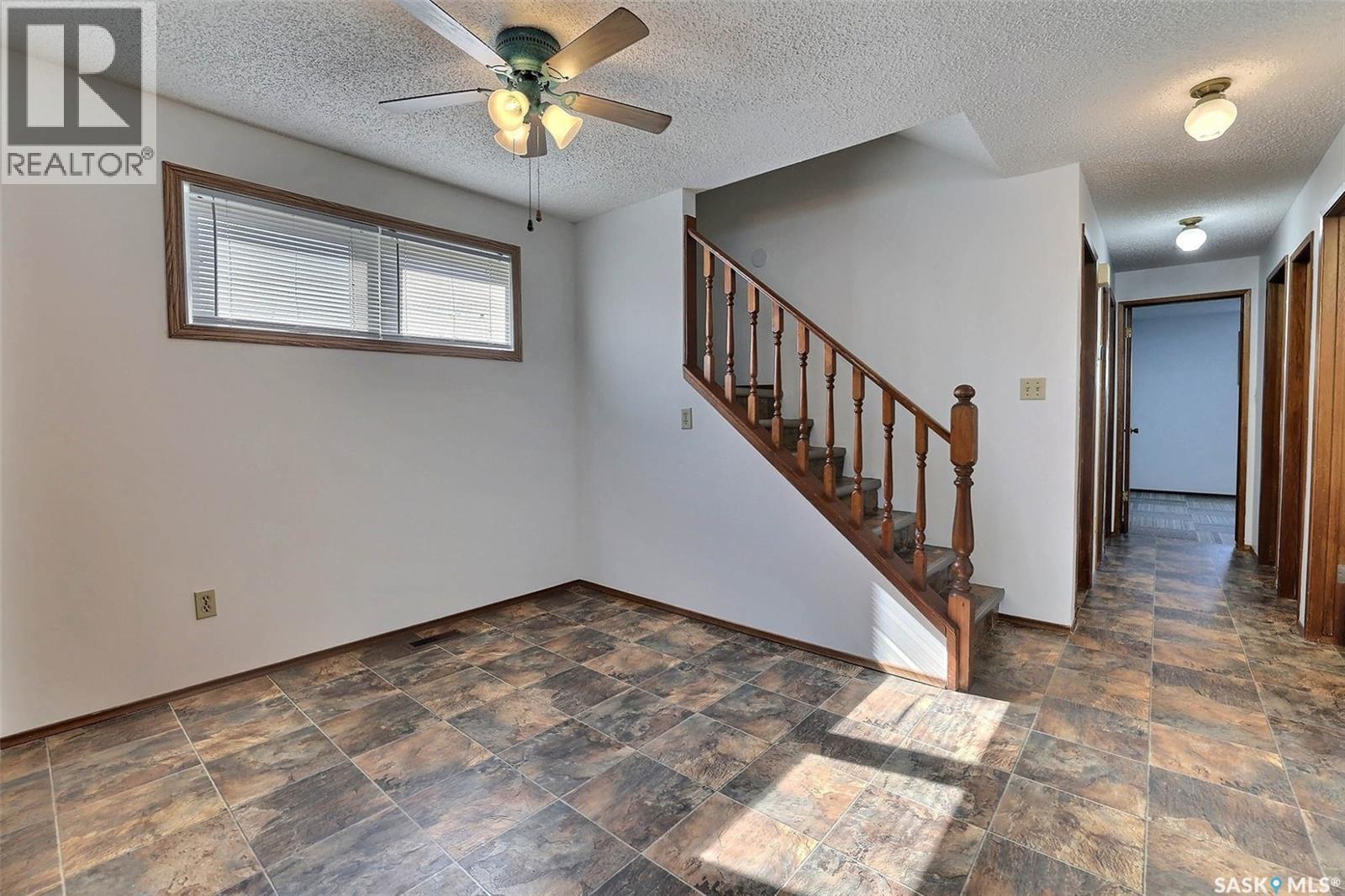 1580 Lacon Street, Regina, Saskatchewan  S4N 1Z4 - Photo 25 - SK030527