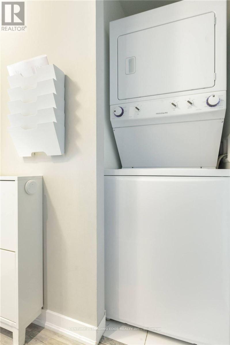 810 - 69 Lynn Williams Street, Toronto (Niagara), Ontario  M6K 3R7 - Photo 6 - C12887324