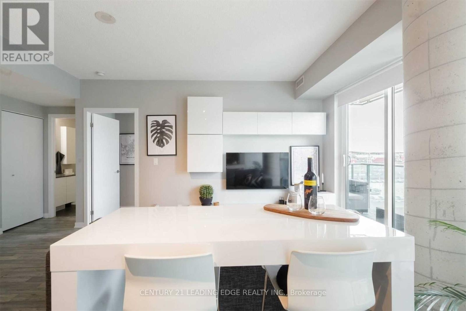 810 - 69 Lynn Williams Street, Toronto (Niagara), Ontario  M6K 3R7 - Photo 3 - C12887324