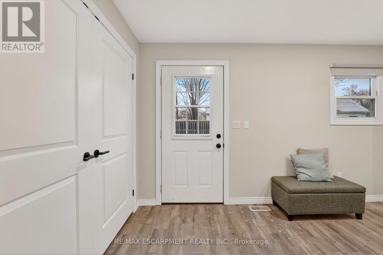 332 Queen Street N, Norfolk (Simcoe), Ontario  N3Y 3Z1 - Photo 21 - X12887250