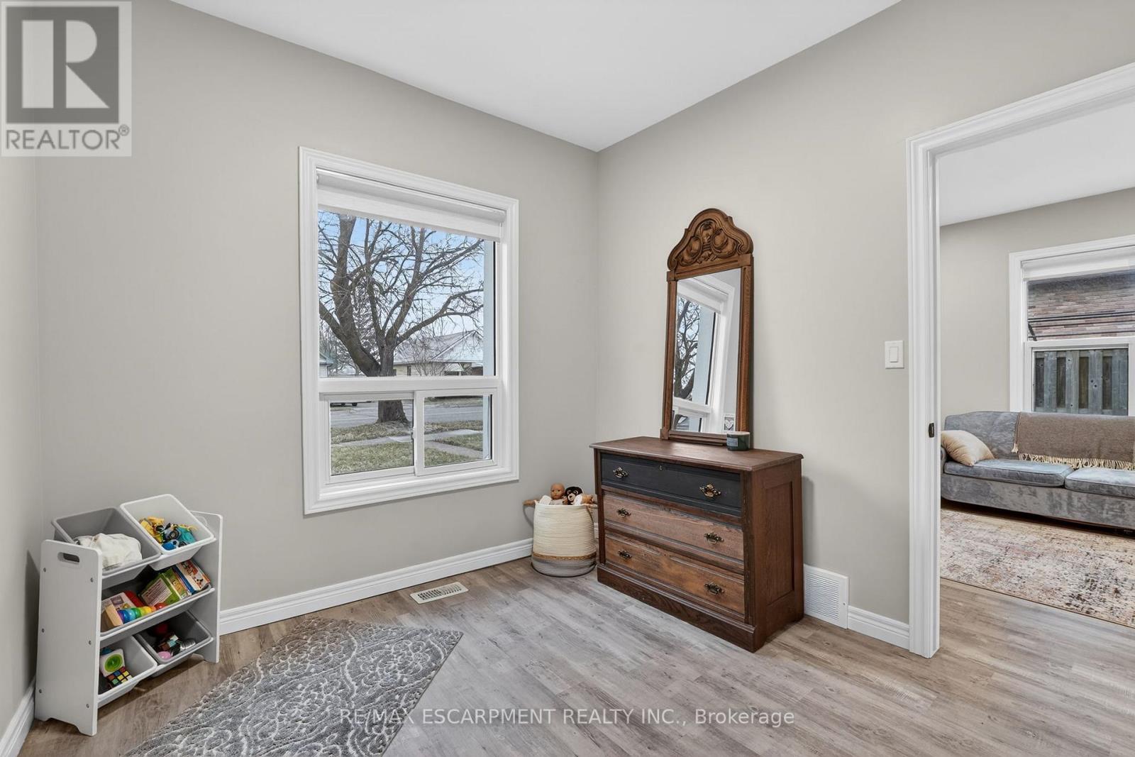 332 Queen Street N, Norfolk (Simcoe), Ontario  N3Y 3Z1 - Photo 9 - X12887250