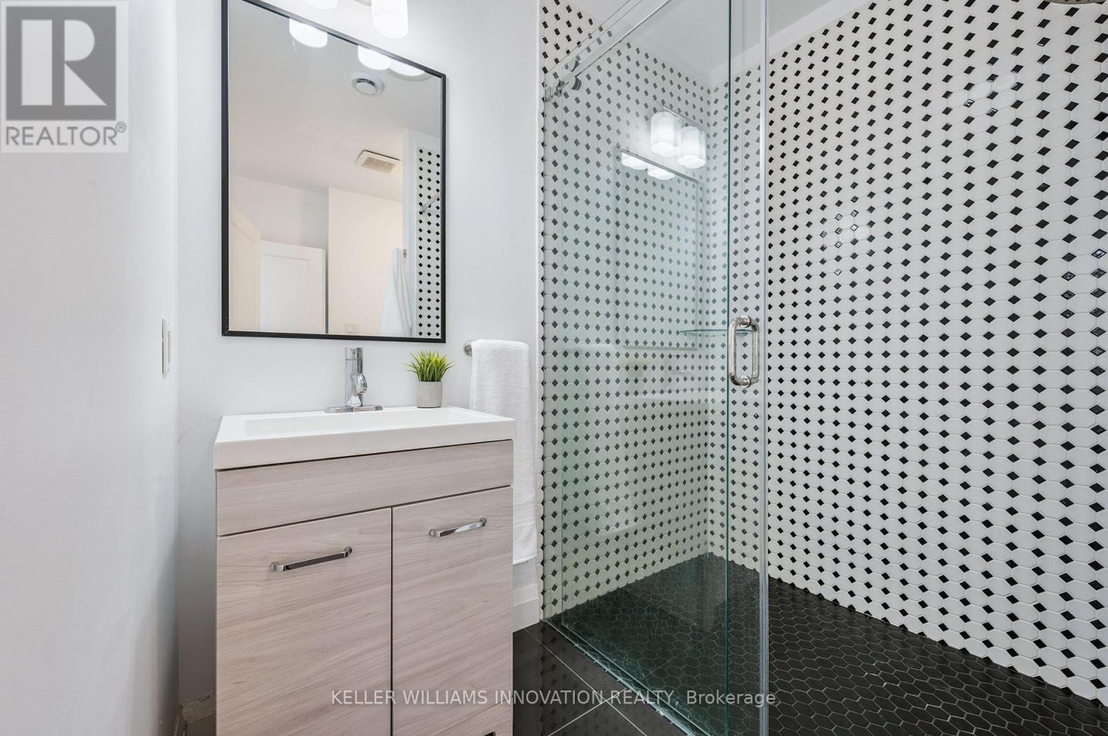 149 Woolwich Street, Waterloo, Ontario  N2K 1S5 - Photo 25 - X12887300