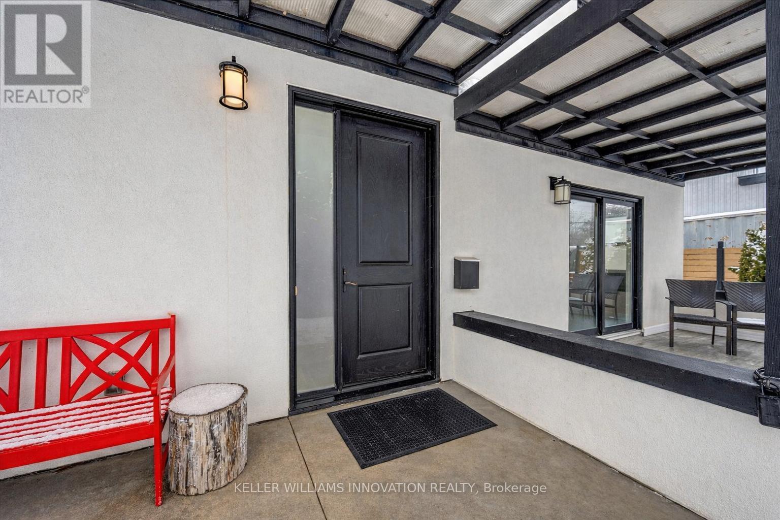 149 Woolwich Street, Waterloo, Ontario  N2K 1S5 - Photo 3 - X12887300