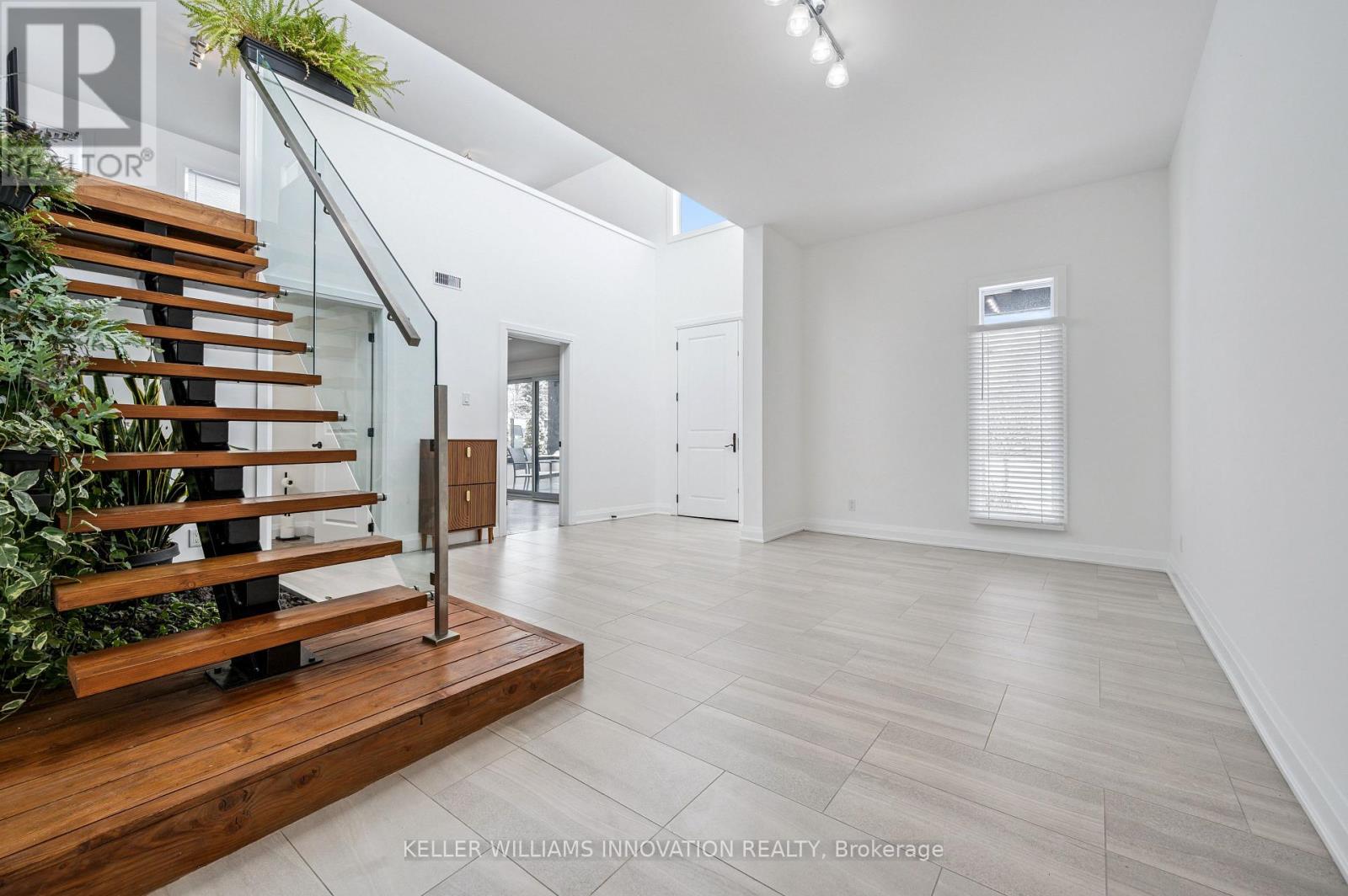 149 Woolwich Street, Waterloo, Ontario  N2K 1S5 - Photo 5 - X12887300