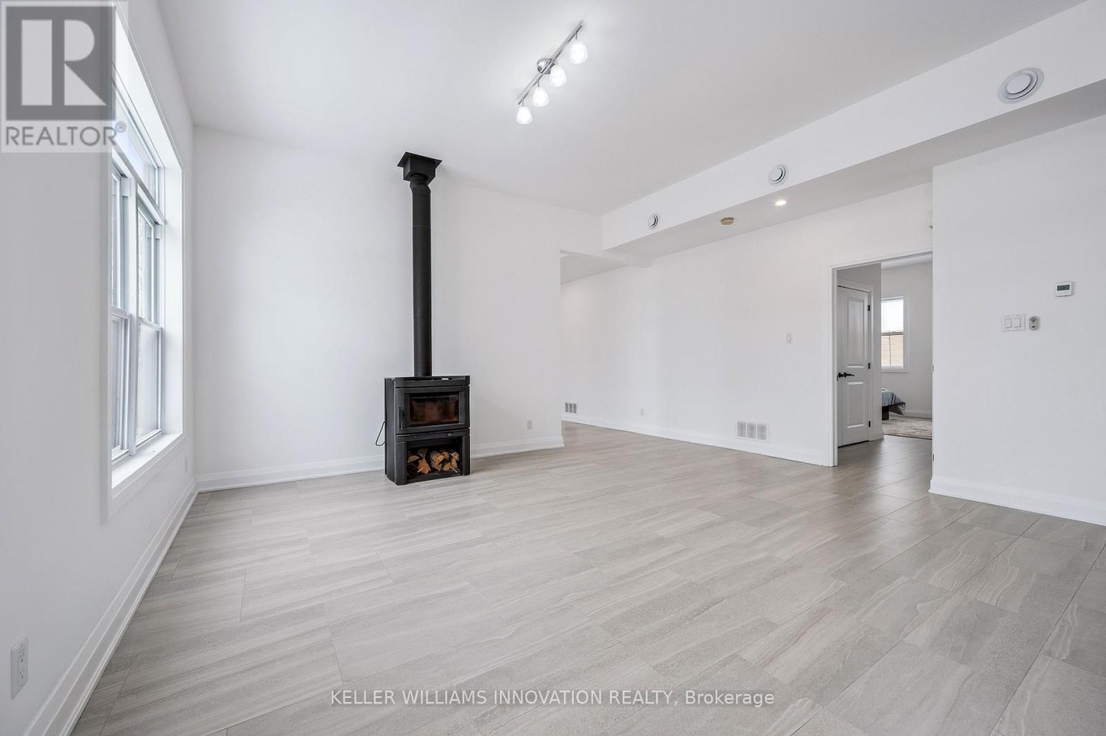 149 Woolwich Street, Waterloo, Ontario  N2K 1S5 - Photo 8 - X12887300