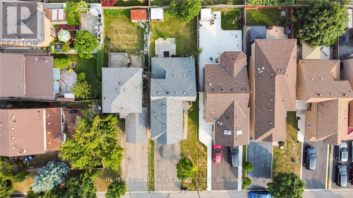 1157 Charminster Crescent, Mississauga (East Credit), Ontario  L5V 1P9 - Photo 4 - W12554506