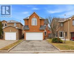 1157 CHARMINSTER CRESCENT, Mississauga, Ontario