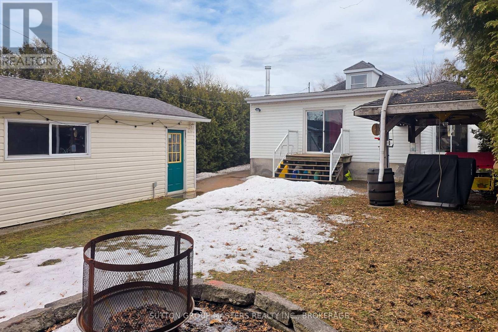 440 Pine Street E, Gananoque, Ontario  K7G 1E3 - Photo 45 - X12887404