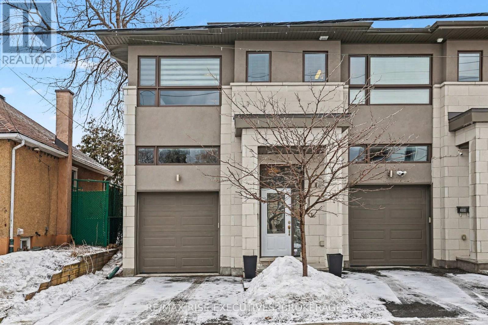 300c Richelieu Avenue, Ottawa, Ontario  K1L 6K3 - Photo 2 - X12887572