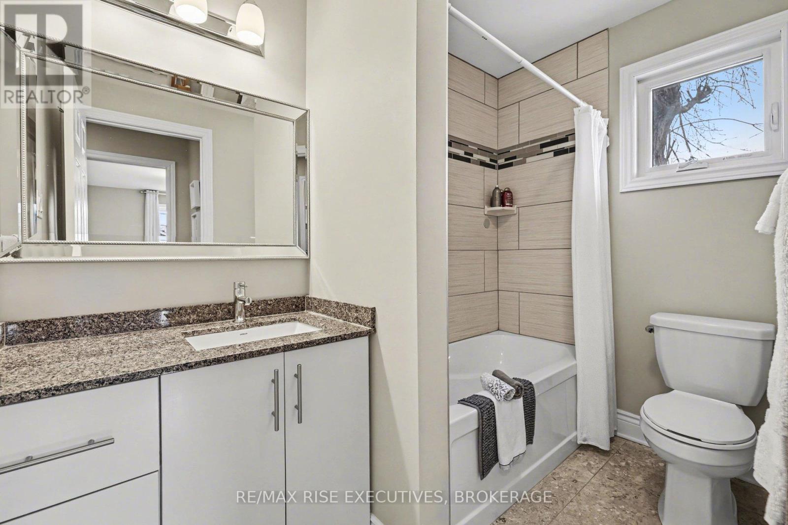 300c Richelieu Avenue, Ottawa, Ontario  K1L 6K3 - Photo 26 - X12887572