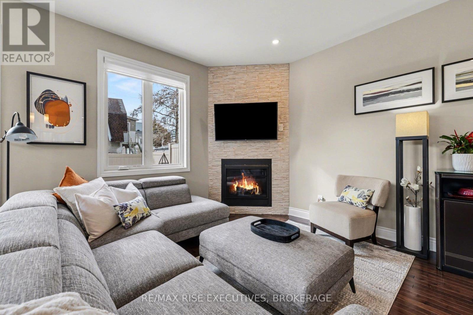 300c Richelieu Avenue, Ottawa, Ontario  K1L 6K3 - Photo 7 - X12887572