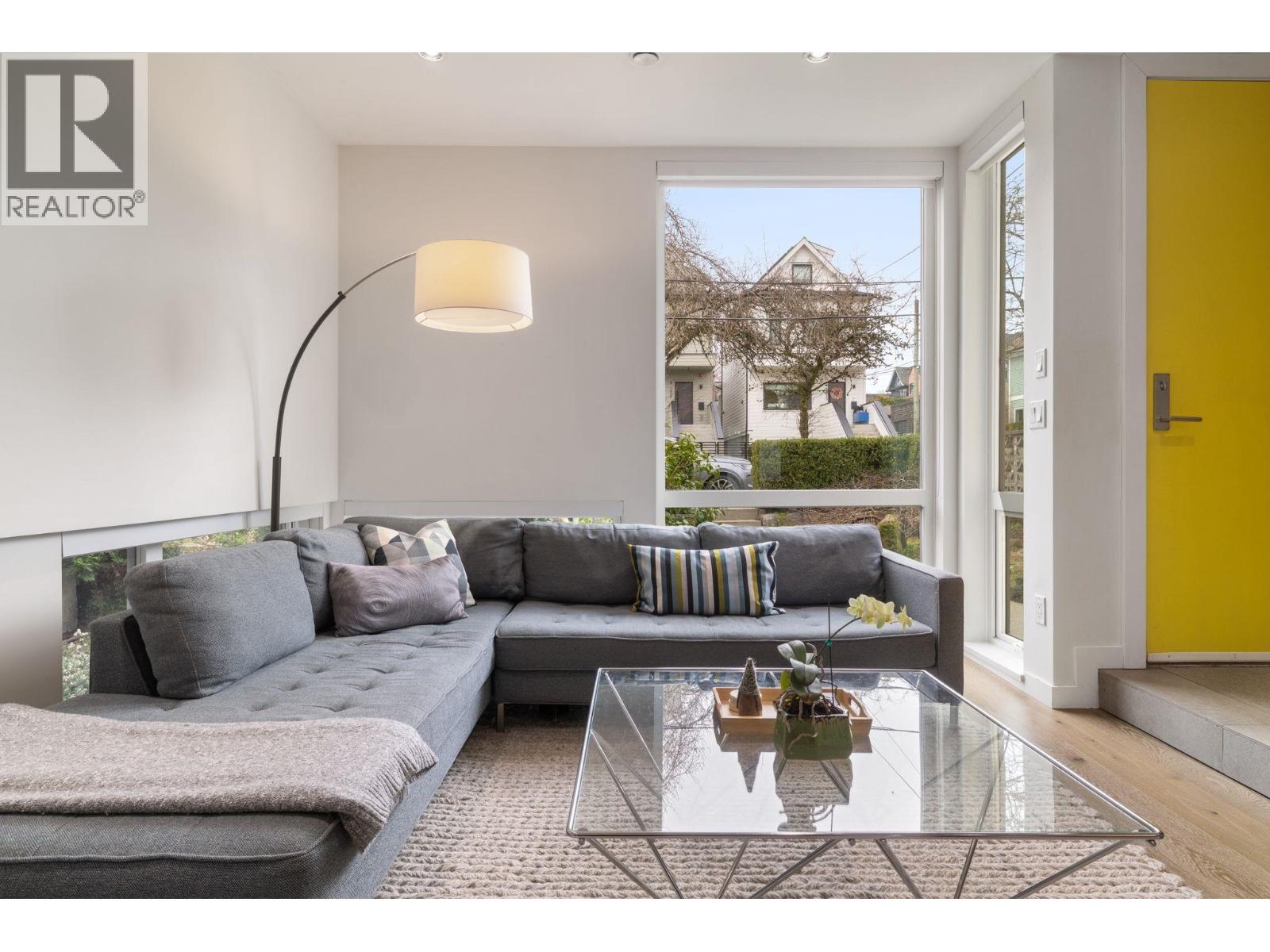 1928 Templeton Drive, Vancouver, British Columbia  V5N 4W1 - Photo 6 - R3099837