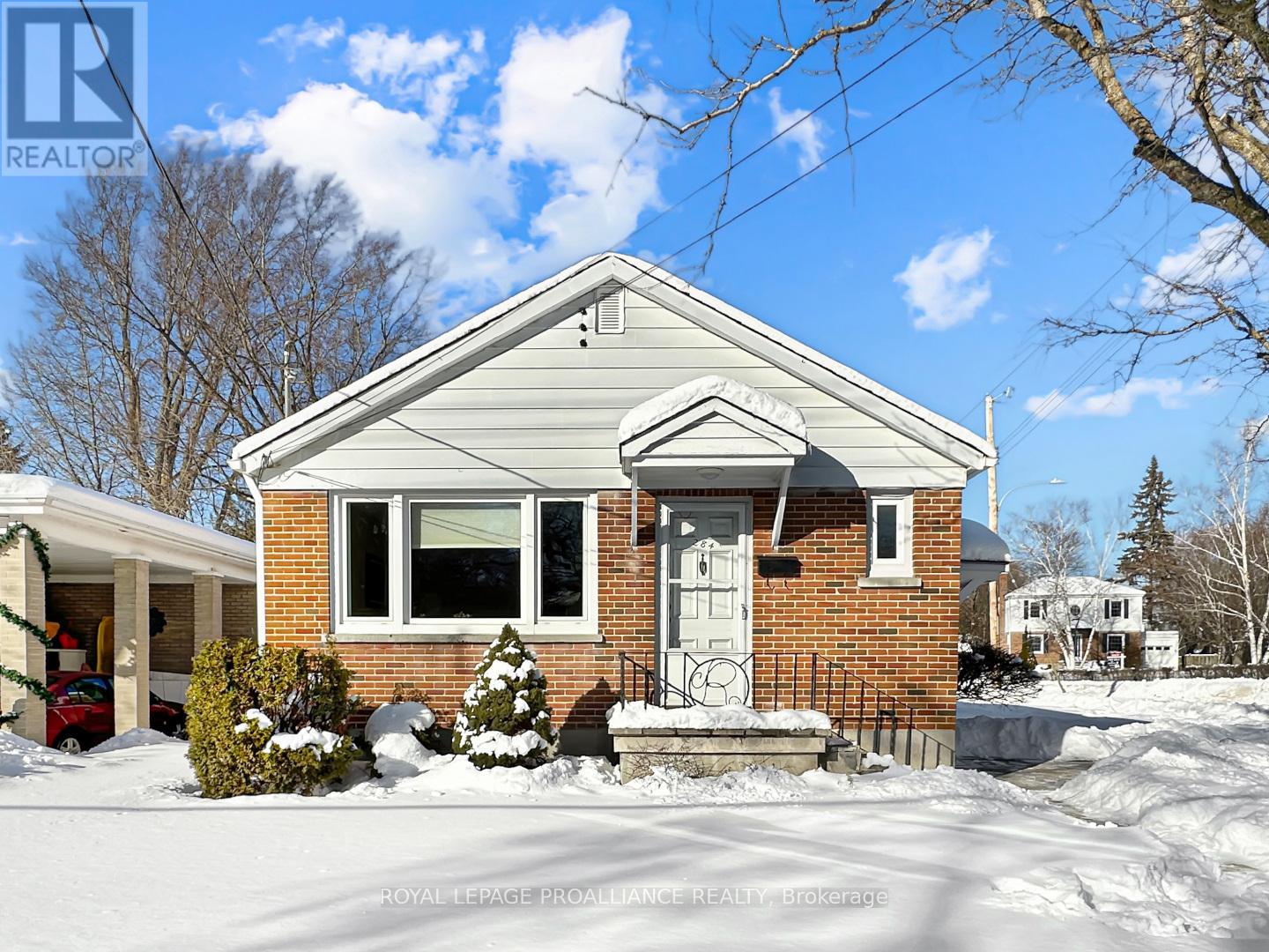 284 Victoria Avenue, Belleville, Ontario  K8N 2C7 - Photo 1 - X12887628