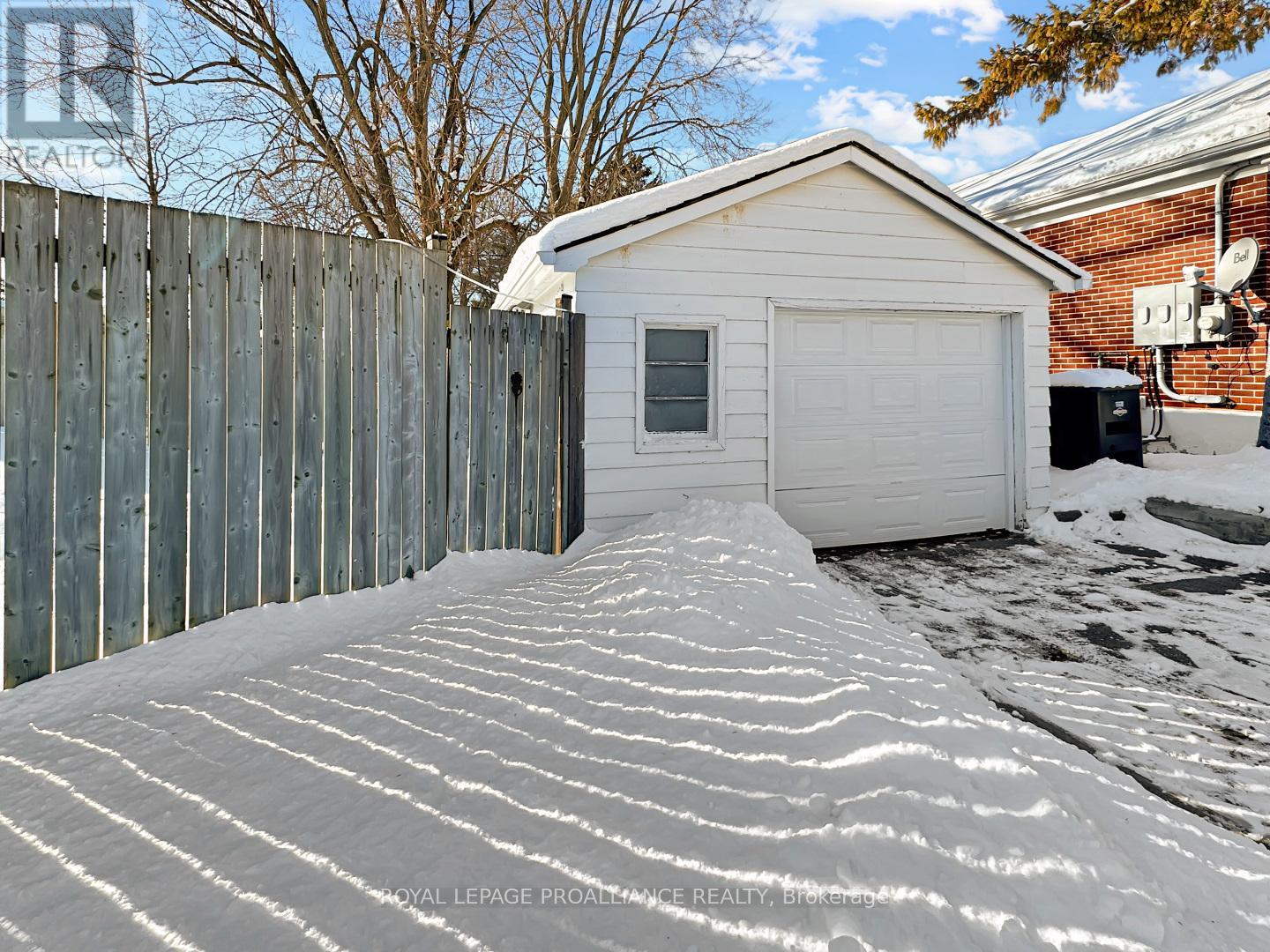 284 Victoria Avenue, Belleville, Ontario  K8N 2C7 - Photo 28 - X12887628