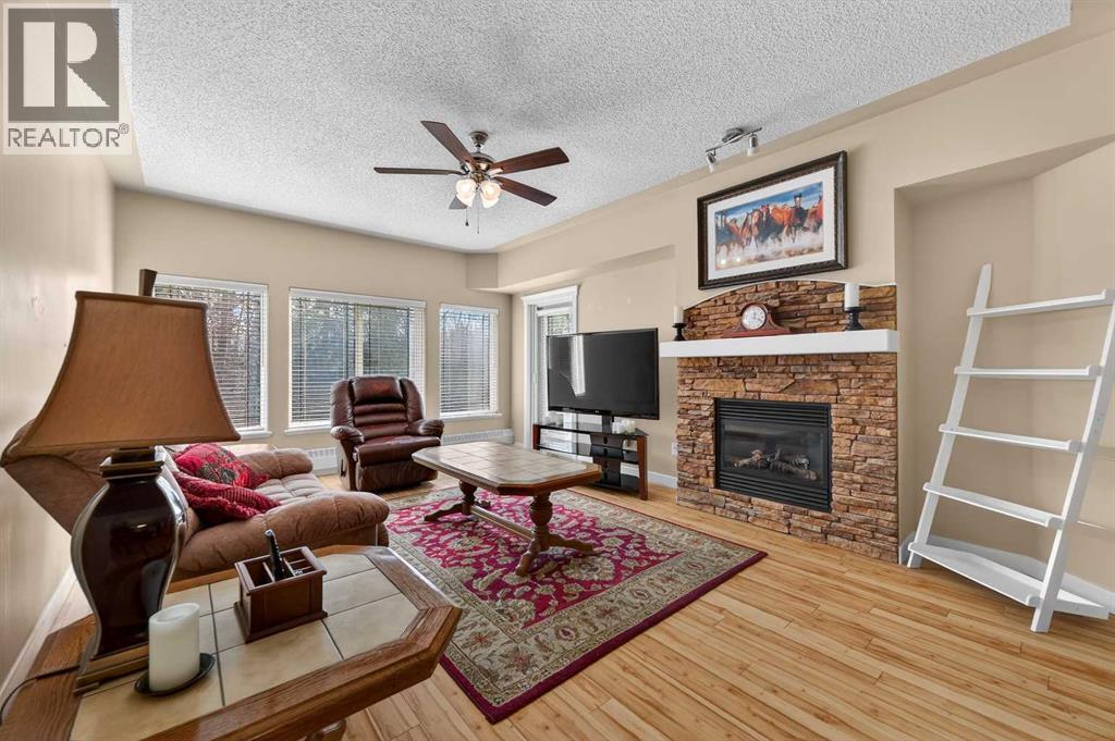 211, 20 Discovery Ridge Close Sw, Calgary, Alberta  T3H 5X4 - Photo 2 - A2285520