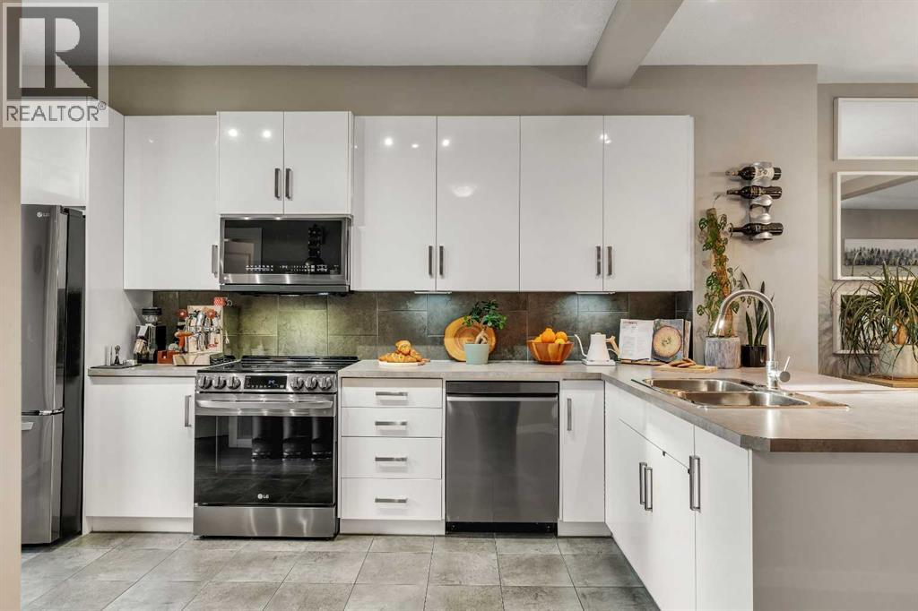 221 New Brighton Row Se, Calgary, Alberta  T2Z 1B9 - Photo 5 - A2286952