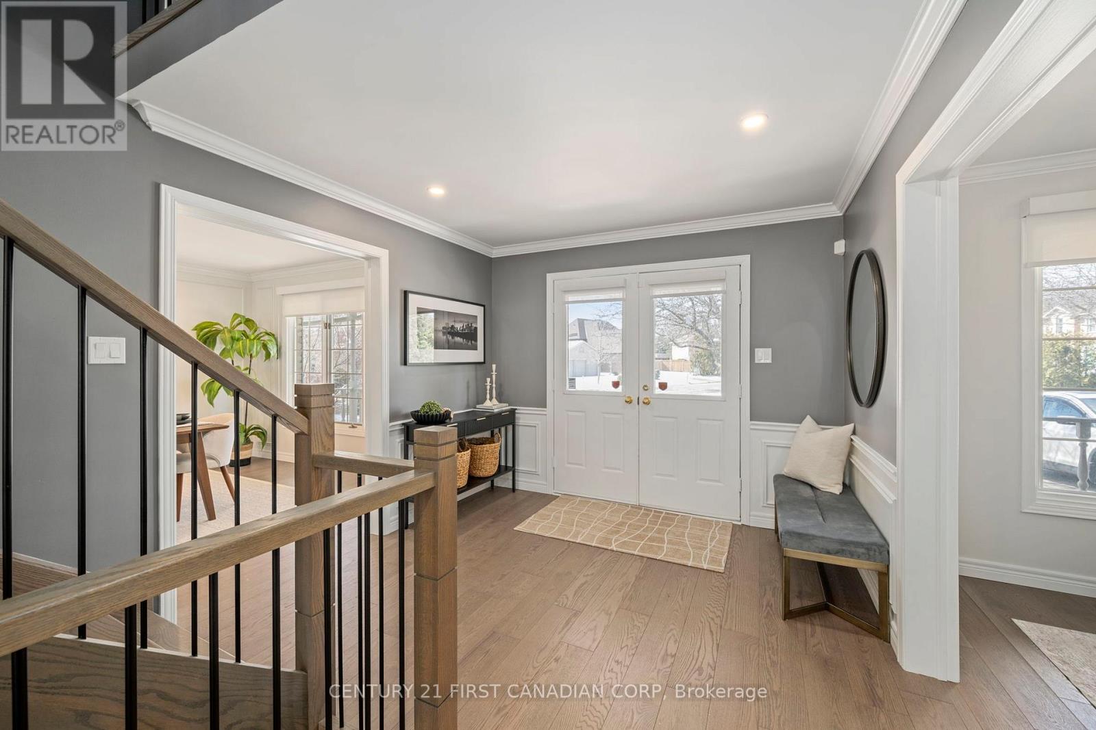 26 Angus Court, London North, Ontario  N5X 3J4 - Photo 4 - X12887384